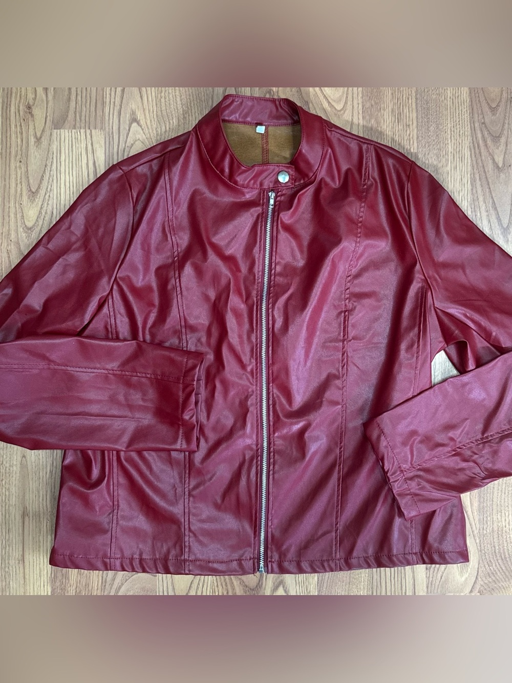 ❤️ NWOT Large Women's Red Faux Leather Zippered Jacket Classic Timeless